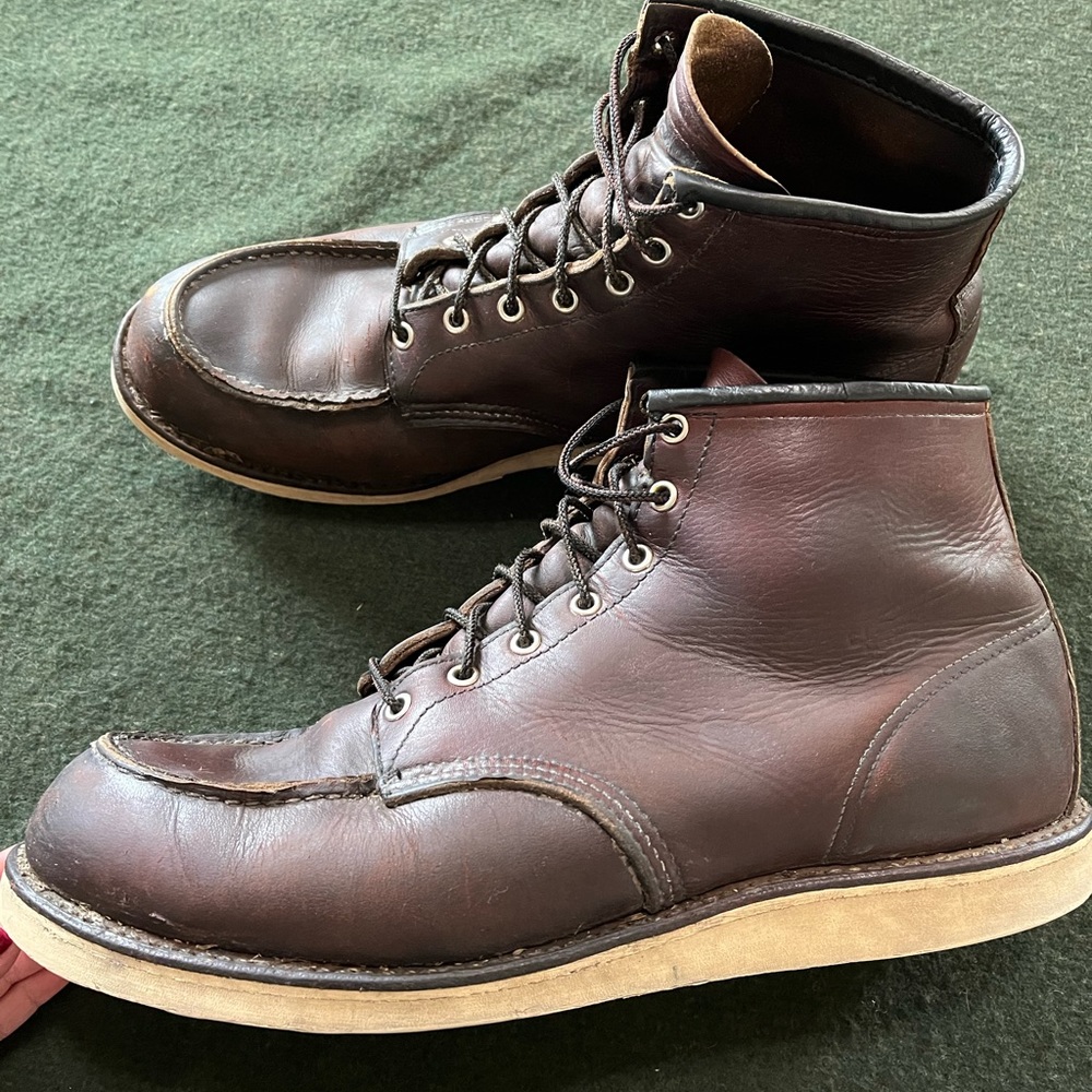 Red Wing Heritage Classic Moc Toe 8138